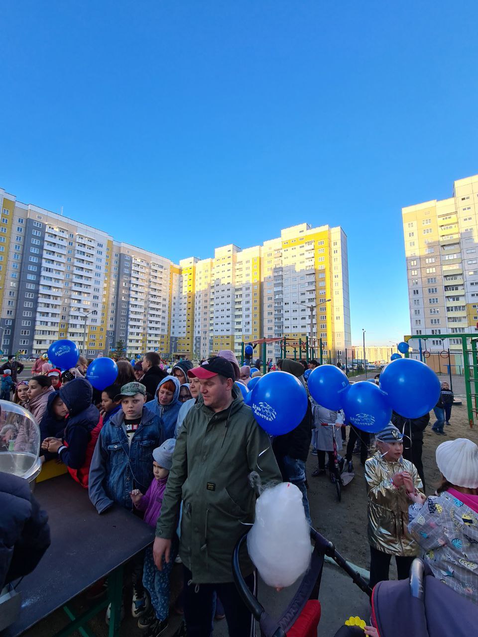 Праздник+детвора=радость в наших дворах! изображение 1