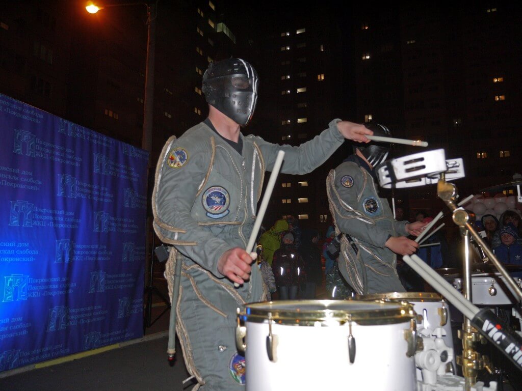 ГК «Покровские ворота» вместе с жителями домов отпраздновала День народного единства изображение 1