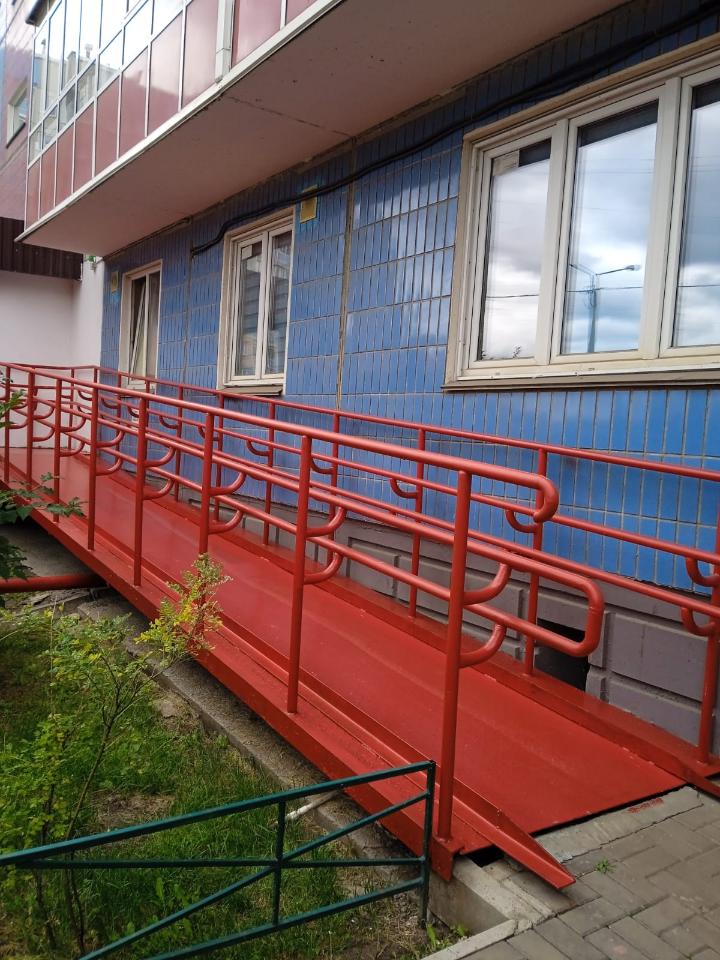 Проводим покраску пандусов