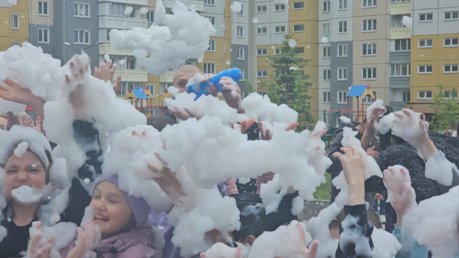 Весело завершили учебный год с жителями Солнечного изображение 1