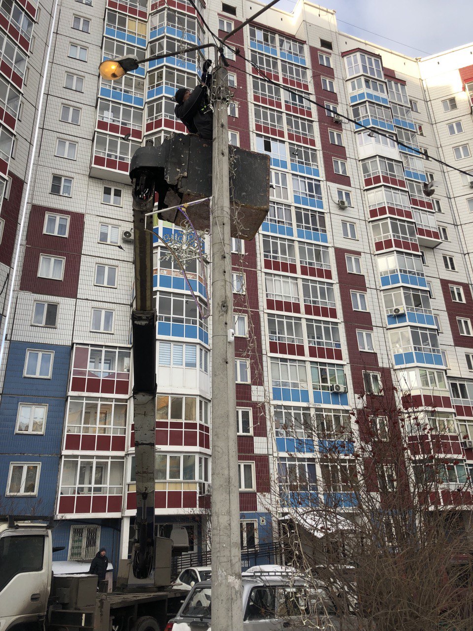 Праздничные украшения домов по улице Мартынова 31, 21 изображение 1