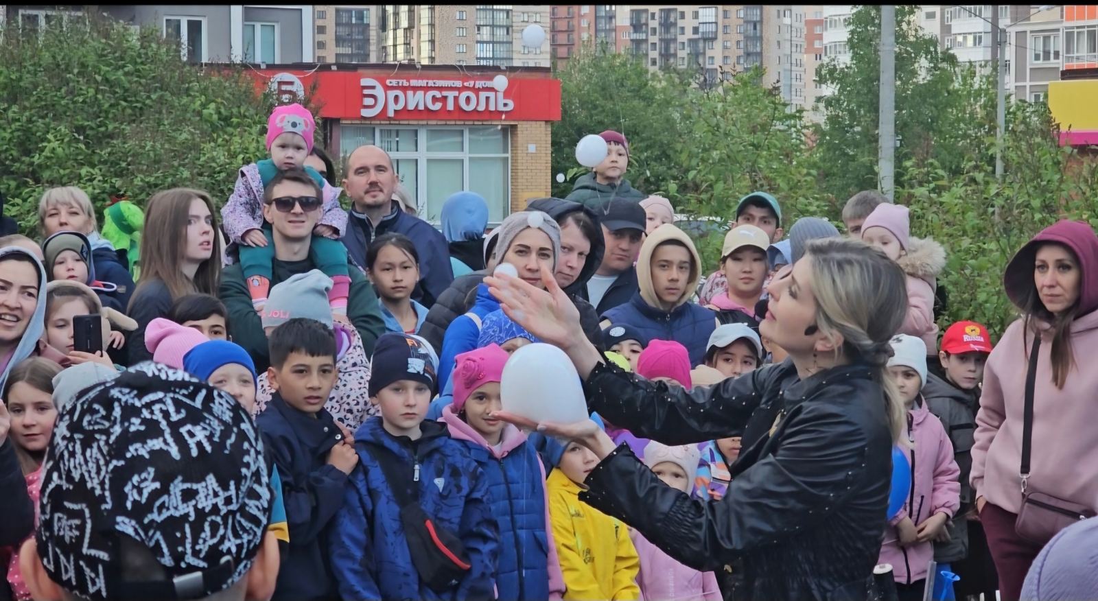 Отпраздновали "Неправильный новый год" с детворой изображение 1