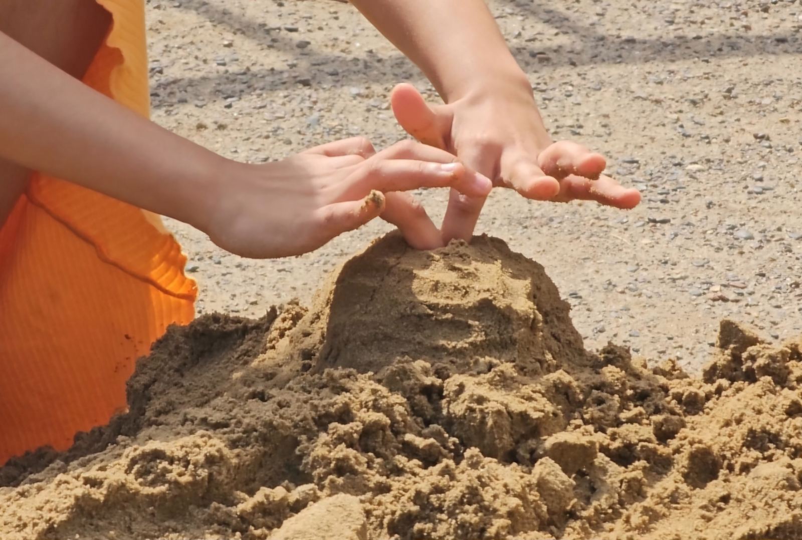 Завозим ингредиенты для песочных "кулинарий"