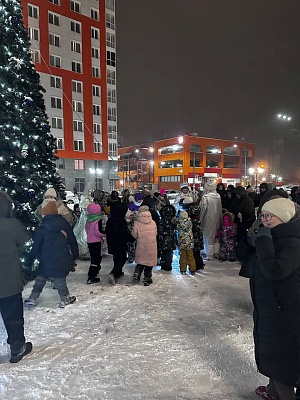 Праздник на улице Лесников, 31 и Лесников, 43 изображение 1