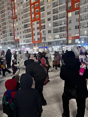 Праздник на улице Лесников, 31 и Лесников, 43 изображение 1