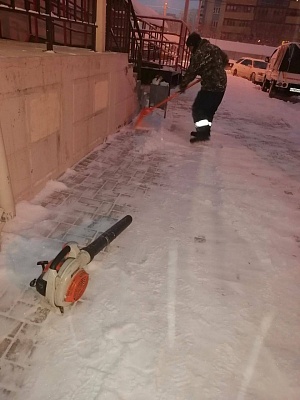 Наши дворники снова в деле