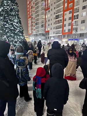 Праздник на улице Лесников, 31 и Лесников, 43 изображение 1