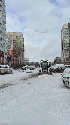 Очищаем дворы от снега  изображение 1