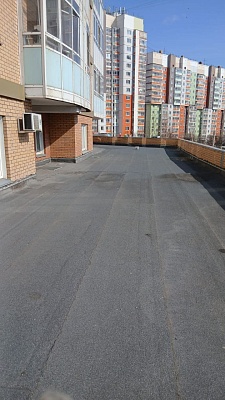 Чистим крыши и козырьки 