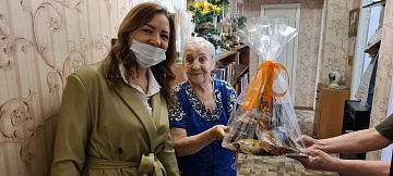 Поздравляем ветеранов с Праздником Победы Поздравляем ветеранов с Праздником Победы